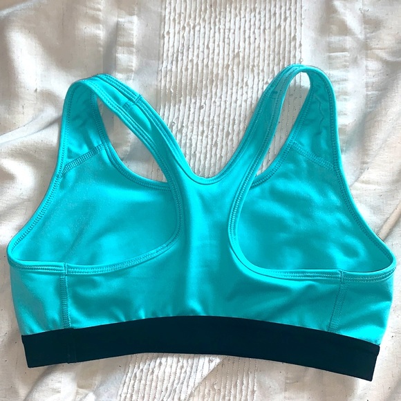 Brand new blue Nike sports bra size small - Picture 2 of 3